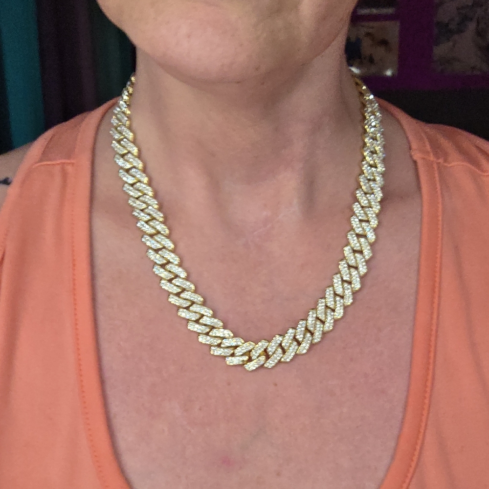 Elegant Gold Women's Chain Necklace 14mm Iced Prong Cuban Chain - Picture 2 of 3
